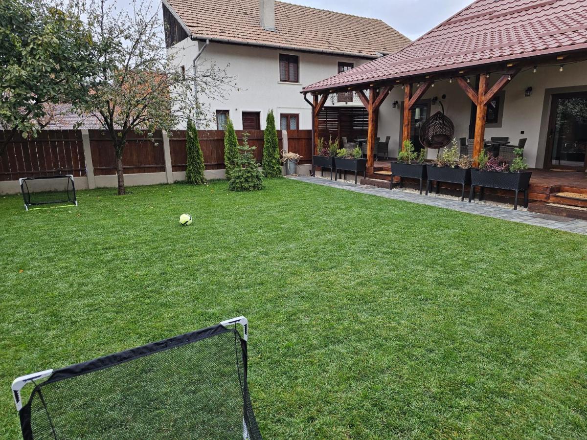 Arbor Inn Brașov Exterior foto