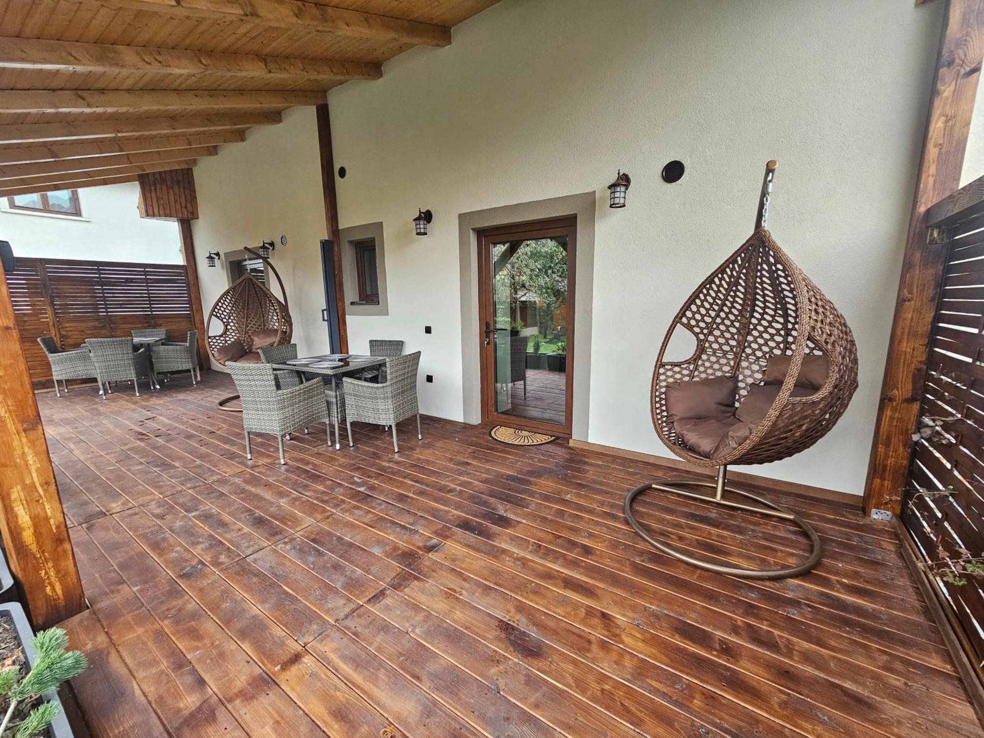 Arbor Inn Brașov Exterior foto